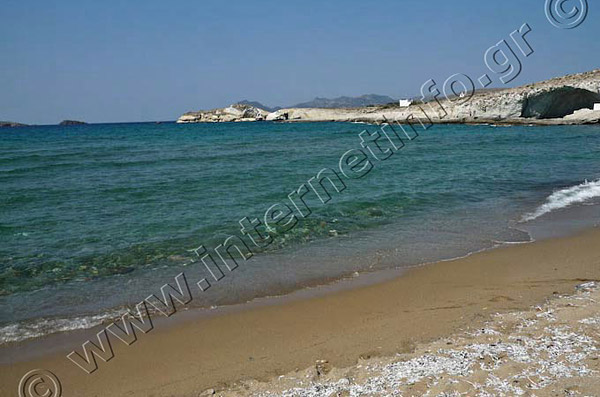 Μήλος Παραλία Αλογόμαντρα Φωτογραφίες