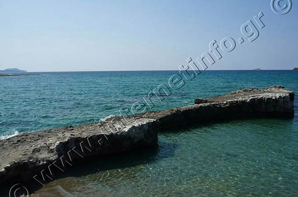 Μήλος Παραλία Αλογόμαντρα Φωτογραφίες